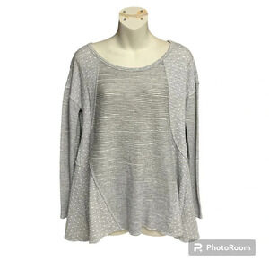 Ella Mara gray tunic top size small but very oversized multi textured